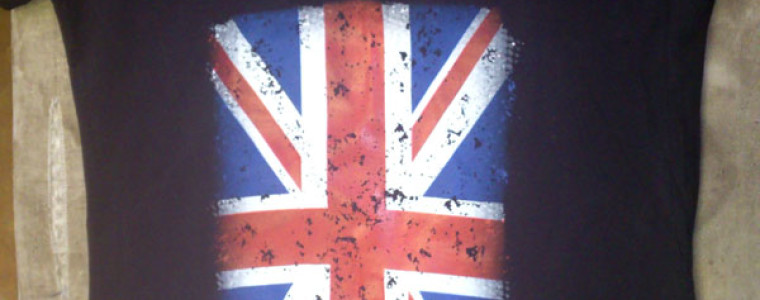 Футболка с британским флагом