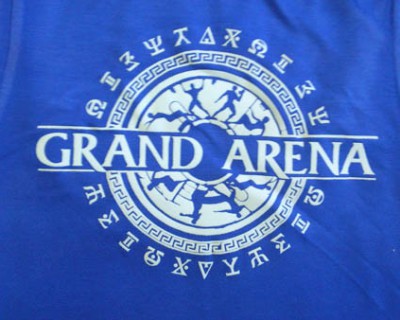 Нанесение grand arena на женскую майку